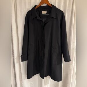 L.L. Bean Classic Black Jacket Women’s XL Waterproof